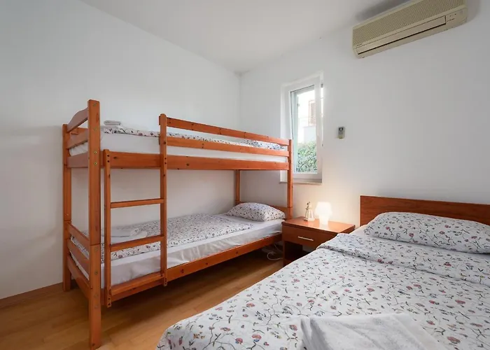 Inteuro Apartment