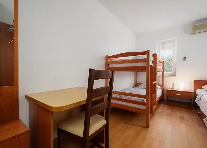 Apartment Inteuro