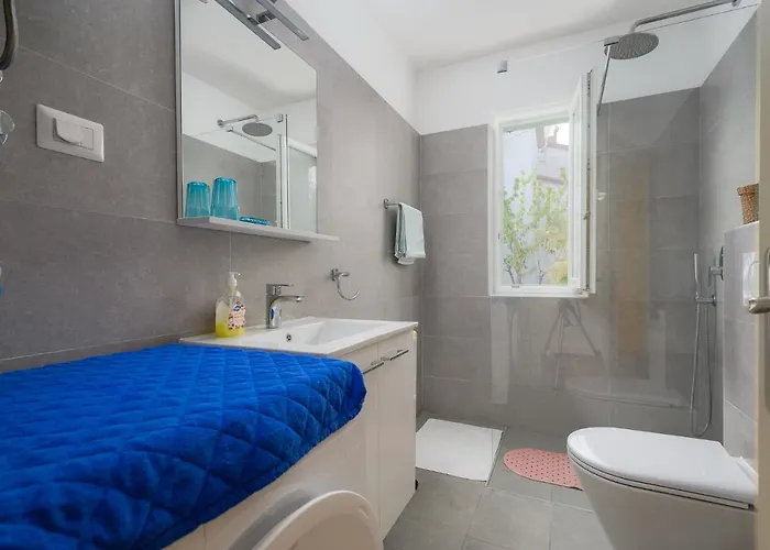 Apartment Inteuro *