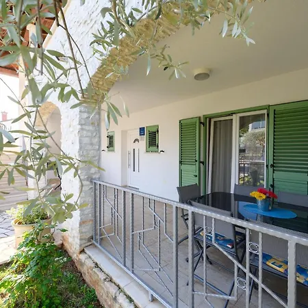 Apartment Inteuro *