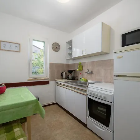 Apartment Inteuro